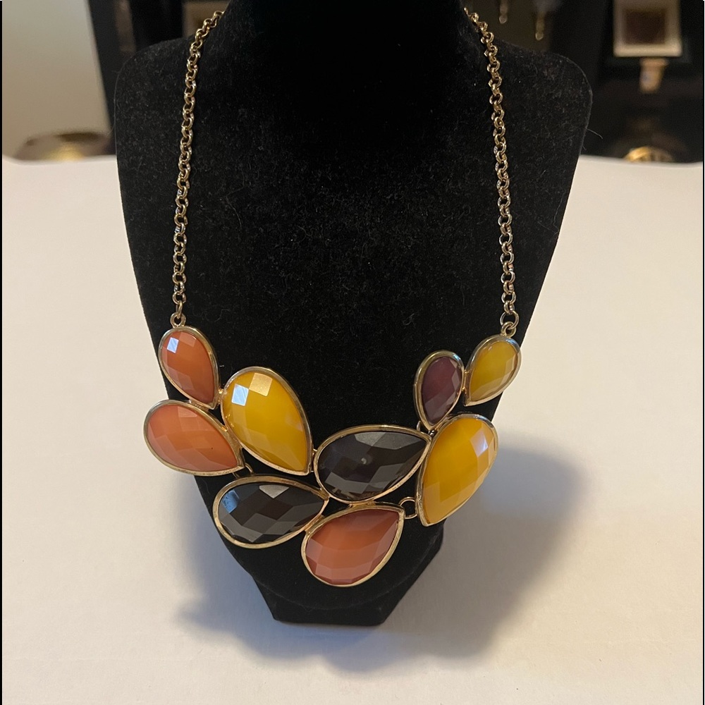 Costume Jewelry  Necklace